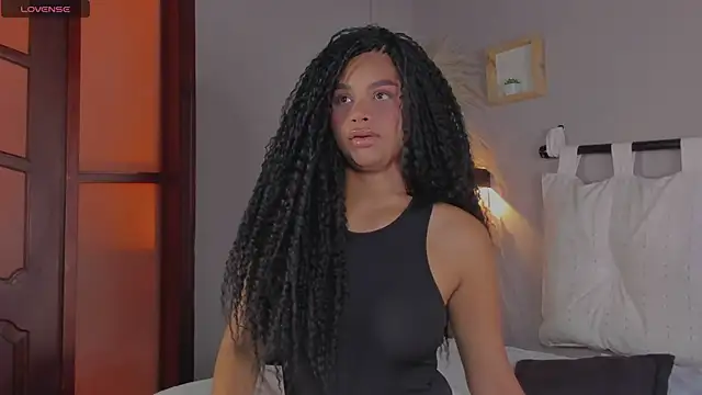 nayah   online show from 01.15.25