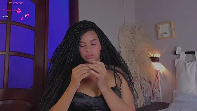 nayah   online show from 01.17.25