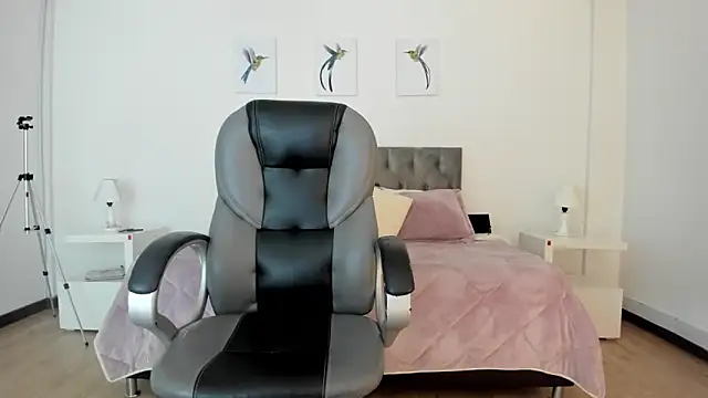  Natalie18 online show from 01.21.25