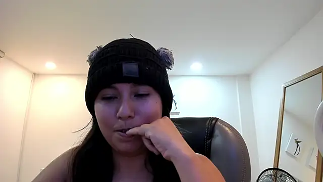  Natalie18 online show from 02.26.25