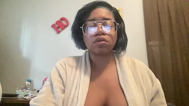 Snapshot of MommyConfident chatting on 10.21.25 MommyConfident online show from 10.21.25