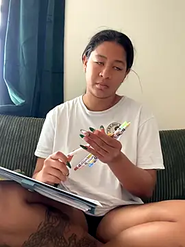 VanessaBling online show from 11.28.25