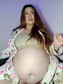 Snapshot of Scarlet_garnet chatting on 12.20.24 Scarlet garnet online show from 12.20.24