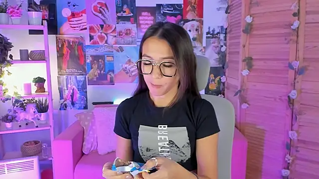 LanaBaker online show from 02.12.25