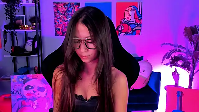 LanaBaker online show from 10.08.25