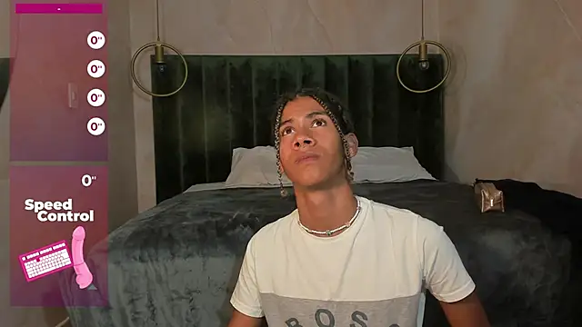 Snapshot of Maxim-Walker chatting on 01.15.25 Maxim-Walker online show from 01.15.25