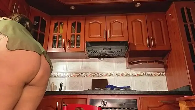 AmberNix online show from 10.16.25