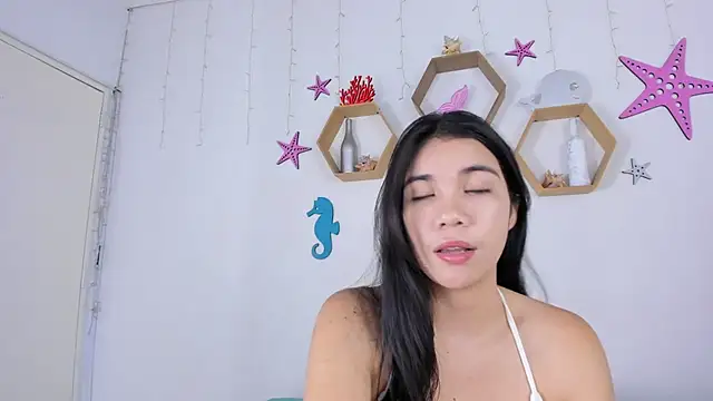 Emiily Parkerr online show from 12.07.24