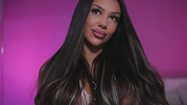 NatyDesiree online show from 02.11.25