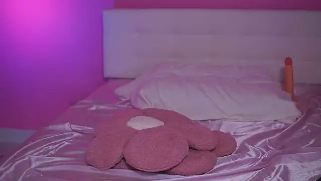 NatyDesiree online show from 03.05.25