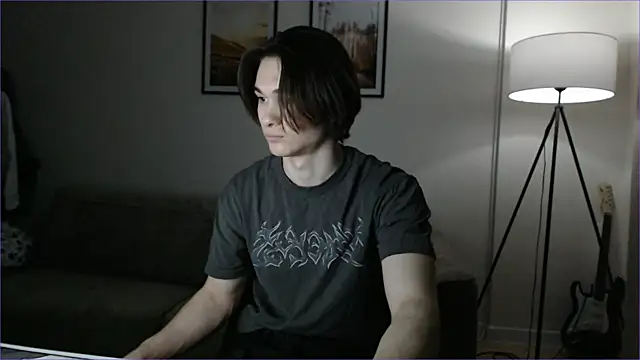 Snapshot of MarkusDean chatting on 02.02.25 MarkusDean online show from 02.02.25