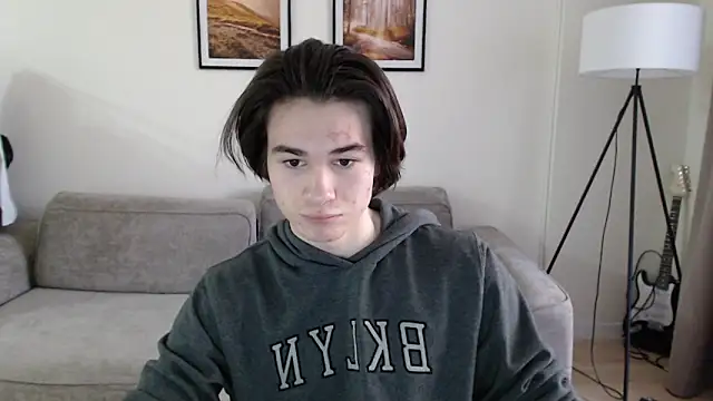 Snapshot of MarkusDean chatting on 02.06.25 MarkusDean online show from 02.06.25