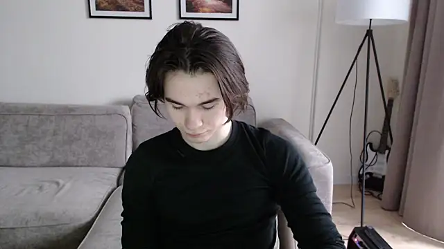 Snapshot of MarkusDean chatting on 02.09.25 MarkusDean online show from 02.09.25