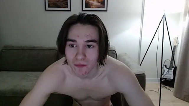 Snapshot of MarkusDean chatting on 02.11.25 MarkusDean online show from 02.11.25