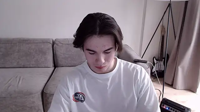 Snapshot of MarkusDean chatting on 02.14.25 MarkusDean online show from 02.14.25