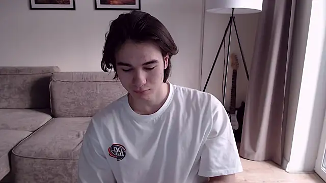 Snapshot of MarkusDean chatting on 02.20.25 MarkusDean online show from 02.20.25