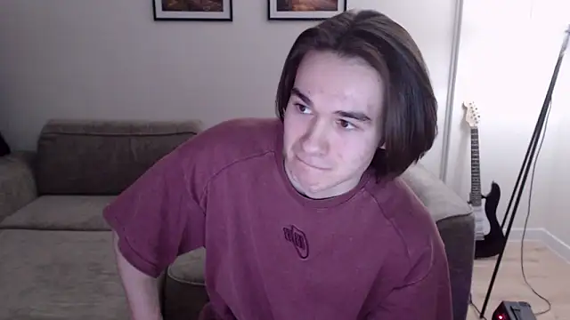 Snapshot of MarkusDean chatting on 03.14.25 MarkusDean online show from 03.14.25
