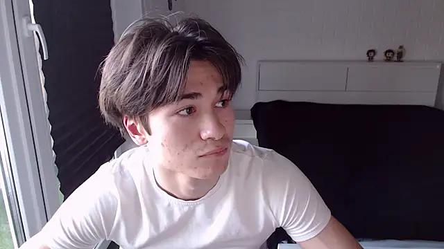 Snapshot of MarkusDean chatting on 09.17.25 MarkusDean online show from 09.17.25