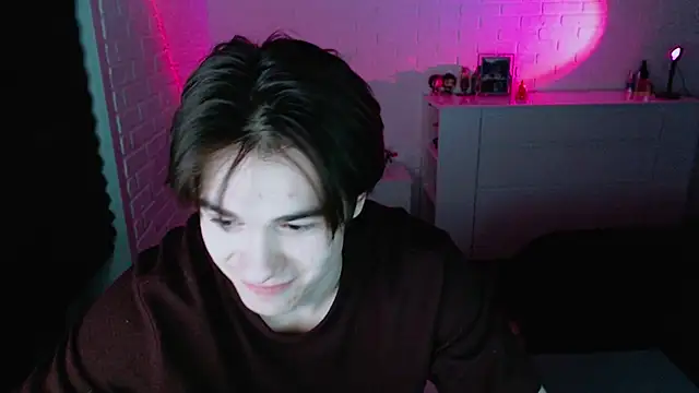 Snapshot of MarkusDean chatting on 10.14.25 MarkusDean online show from 10.14.25