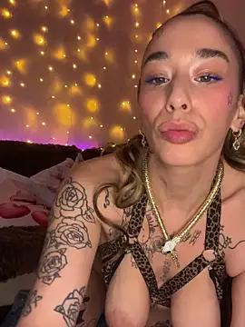 Chachou000 online show from 03.05.25