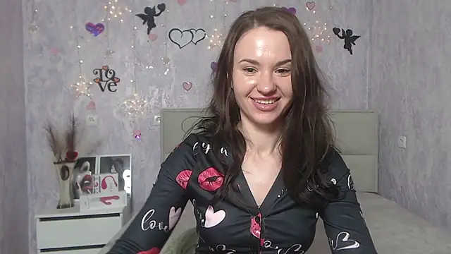 KaraCriegs online show from 02.28.25