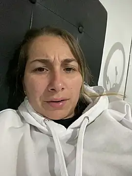 Iris love18 online show from 02.16.25