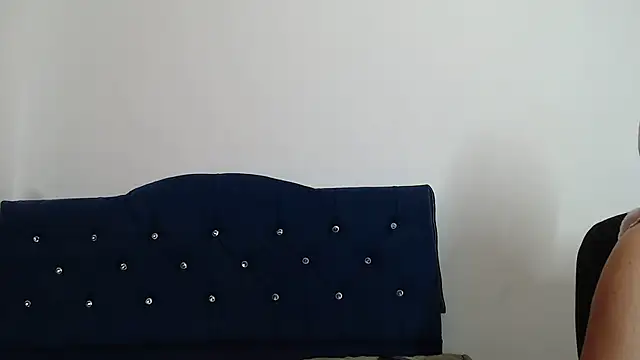 Snapshot of Chanel_87xxx chatting on 02.18.25 Chanel 87xxx online show from 02.18.25