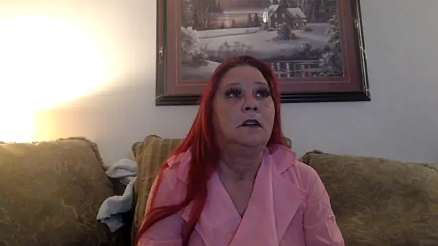 Snapshot of LexxiLeeds chatting on 10.08.25 LexxiLeeds online show from 10.08.25