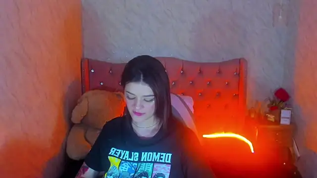 Snapshot of LiaHarryis chatting on 01.18.25 LiaHarryis online show from 01.18.25