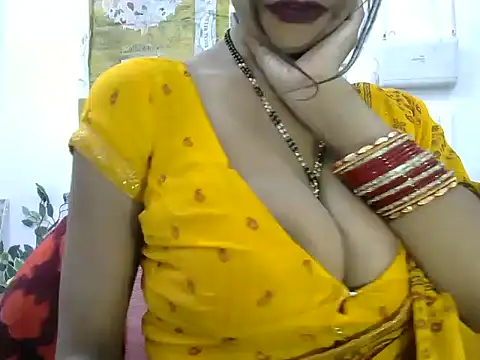 Snapshot of Anjali_Milsi chatting on 12.28.24 Anjali Milsi online show from 12.28.24