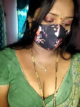 Snapshot of vani-09 chatting on 12.15.24 vani-09 online show from 12.15.24