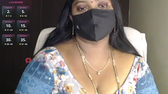 Snapshot of vani-09 chatting on 12.23.24 vani-09 online show from 12.23.24