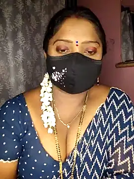 Snapshot of vani-09 chatting on 02.24.25 vani-09 online show from 02.24.25