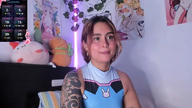 Snapshot of Violette-Ramirez01 chatting on 01.09.25 Violette-Ramirez01 online show from 01.09.25