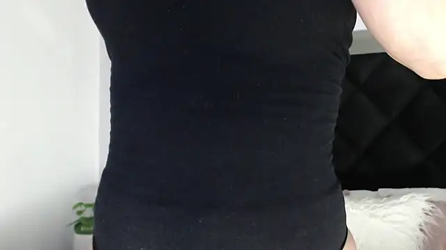 KinaCooper online show from 03.05.25