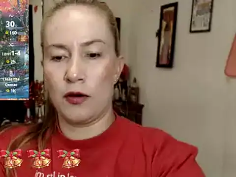 Snapshot of CATRINA-83 chatting on 12.13.24 CATRINA-83 online show from 12.13.24