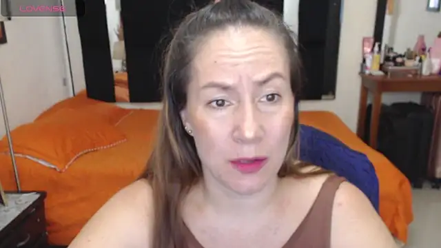 Snapshot of CATRINA-83 chatting on 09.17.25 CATRINA-83 online show from 09.17.25