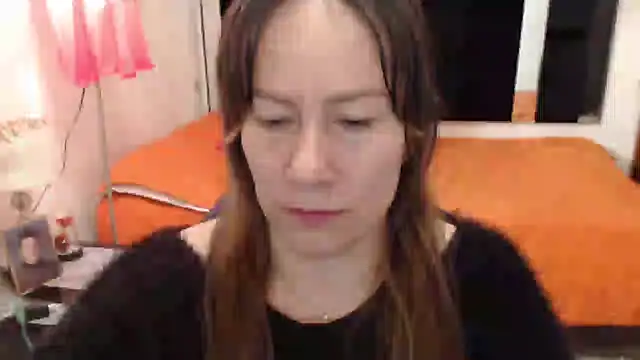 Snapshot of CATRINA-83 chatting on 10.01.25 CATRINA-83 online show from 10.01.25