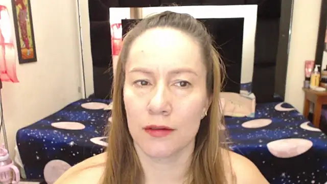 Snapshot of CATRINA-83 chatting on 10.05.25 CATRINA-83 online show from 10.05.25