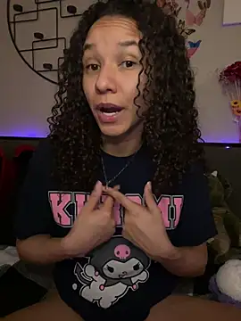 Snapshot of _Neeka_ chatting on 12.11.24  Neeka  online show from 12.11.24