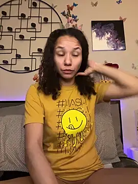 Snapshot of _Neeka_ chatting on 01.17.25  Neeka  online show from 01.17.25