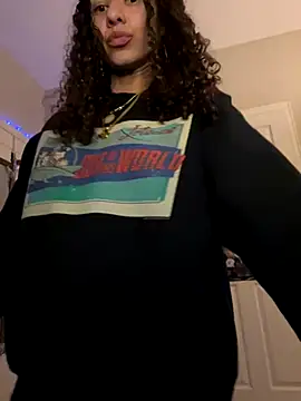 Snapshot of _Neeka_ chatting on 10.26.25  Neeka  online show from 10.26.25