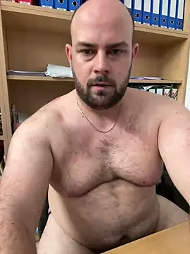 bearlover992 online show from 01.20.25