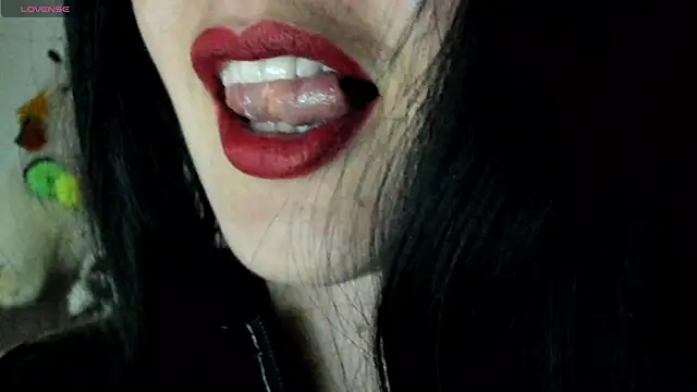 queen fetish online show from 03.10.25