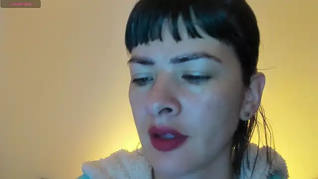 queen fetish online show from 11.20.25