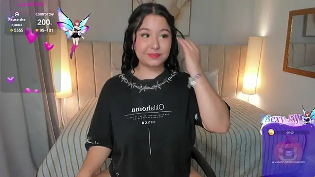 Snapshot of Atenea_cuteee chatting on 01.08.25 Atenea cuteee online show from 01.08.25