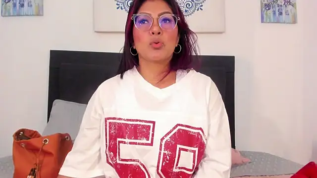 evelynjohnsoon online show from 03.15.25