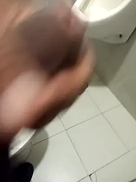 Snapshot of BandidodeAmores_84 chatting on 03.08.25 BandidodeAmores 84 online show from 03.08.25