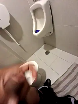 Snapshot of BandidodeAmores_84 chatting on 09.13.25 BandidodeAmores 84 online show from 09.13.25