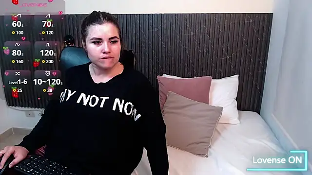 Aabby lee online show from 10.27.25